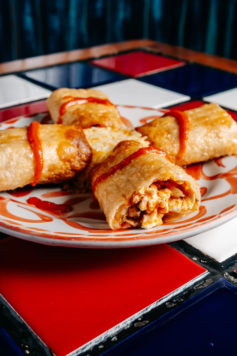 Flautas de pollo